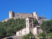 Iglesia de Sta. Cecilia y castillo