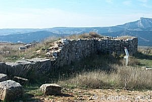 Muralla y primera torre