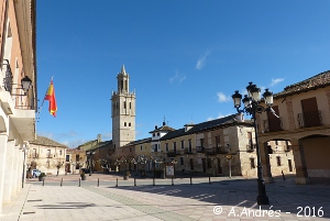 Iglesia S. Pedro y plaza Calvo Sotelo