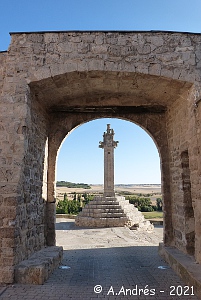 Puerta del Postigo y rollo