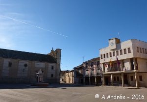 Plaza Mayor y Ayuntamiento